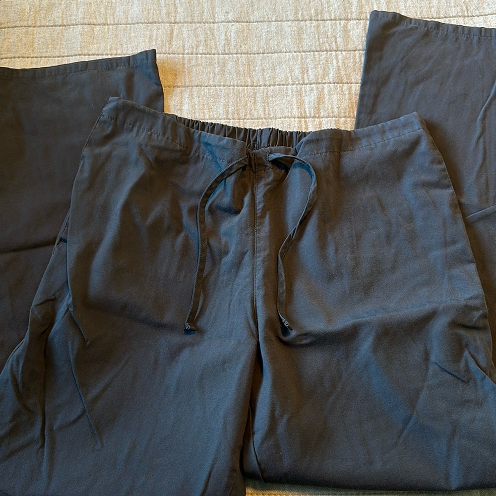 Scrub bottom